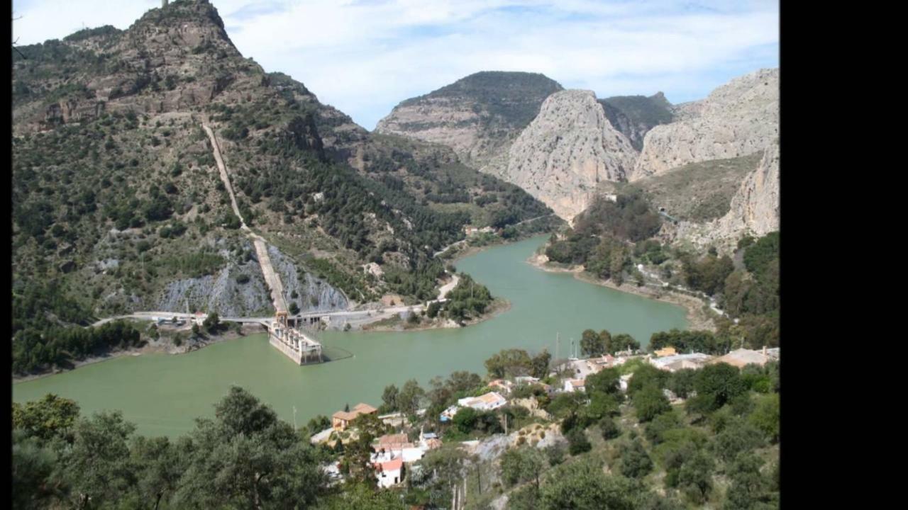 Casa Rural El Puerto Эль-Чорро Экстерьер фото